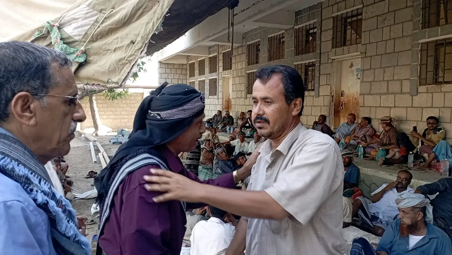 وفد من الجمعية الوطنية يؤدي واجب العزاء لرئيس تنفيذية انتقالي طور الباحة باستشهاد نجله البطل أصيل الصماتي بجبهة كهبوب