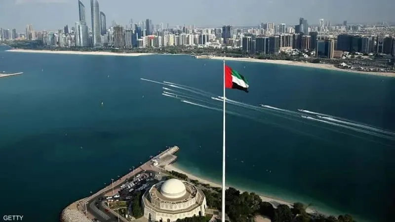 ضربة مالية لطهران.. الإمارات تحظر تعاملات فروع بنك ملي إيران