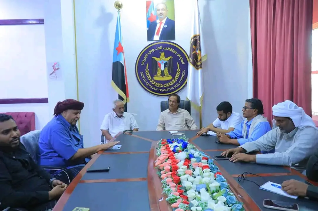 تنفيذية انتقالي المهرة تعقد اجتماعها الدوري وتؤكد تعزيز الجاهزية التنظيمية وتحذر من تداعيات تعدد المكونات السياسية