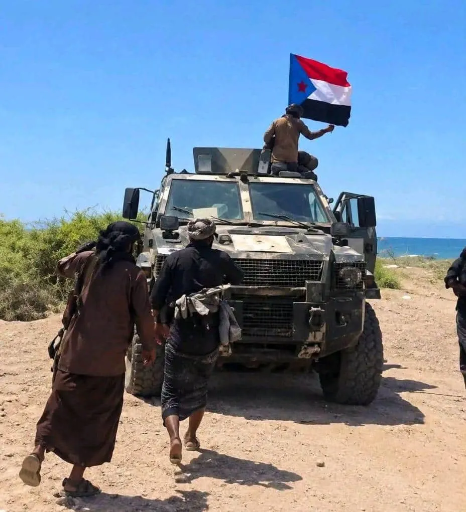 انتصارات القوات المسلحة الجنوبية تفتح ملفات النفوذ والمغانم.. من يخوض المعارك ومن يحصد المكاسب؟