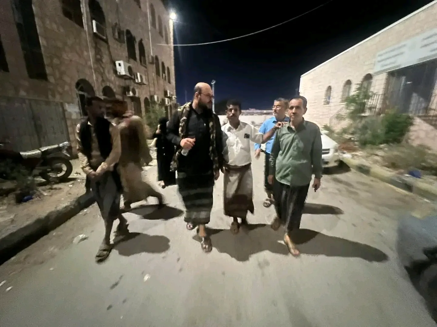 الجفري يزور مركز نقل الدم بساحل حضرموت للاطلاع على جهود دعم جرحى هجوم شبوة